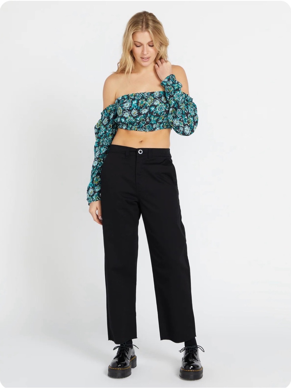 Black chino skate pants- Volcom thisthatthem